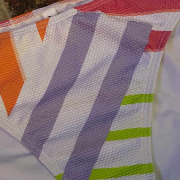 Aeropostale Bikini Top and Bottom - Picture 2 of 9